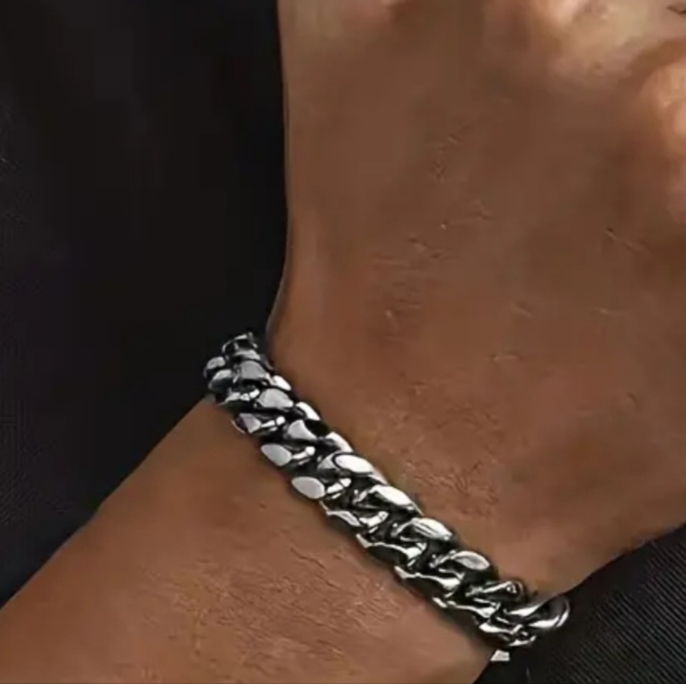 NEW! MEN'S Stainless Steel 10mm Cuban Link Bracelet. 8 Inches